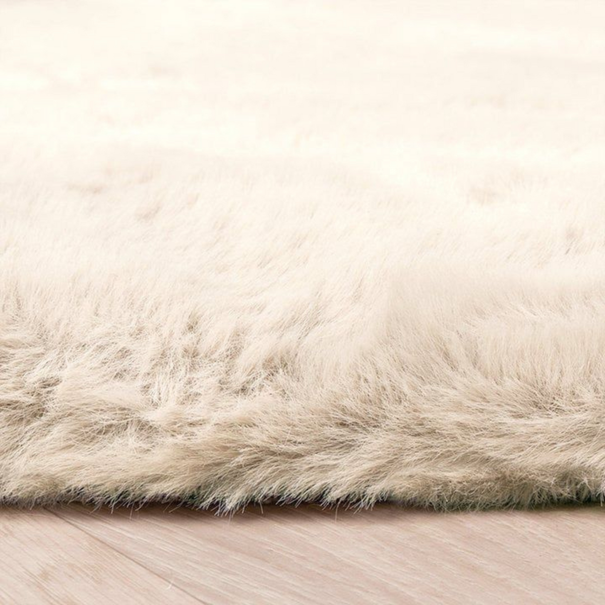 Flauschiger Teppich Beige