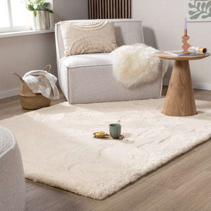 Flauschiger Teppich Beige